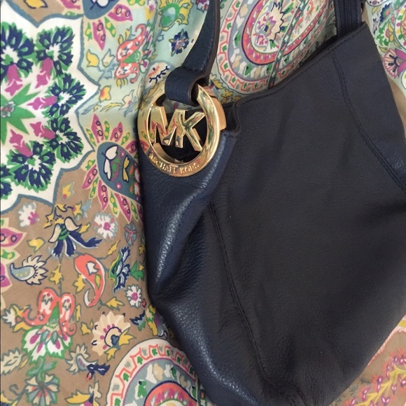 Michael Kors Handbags - ❤️SOLD❤️Michael Kors Crossbody